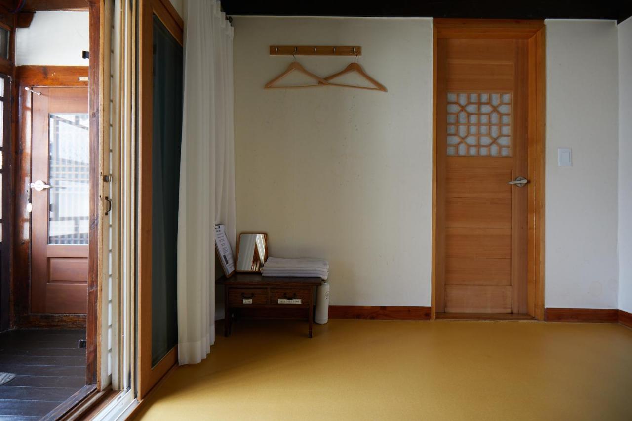 Bonghwangjae Hanok Guesthouse Gongju المظهر الخارجي الصورة