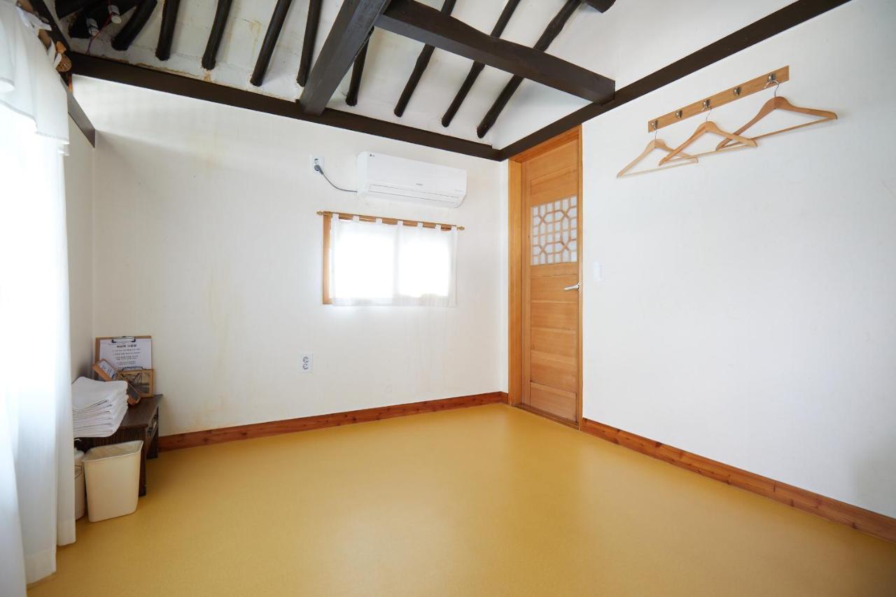 Bonghwangjae Hanok Guesthouse Gongju المظهر الخارجي الصورة